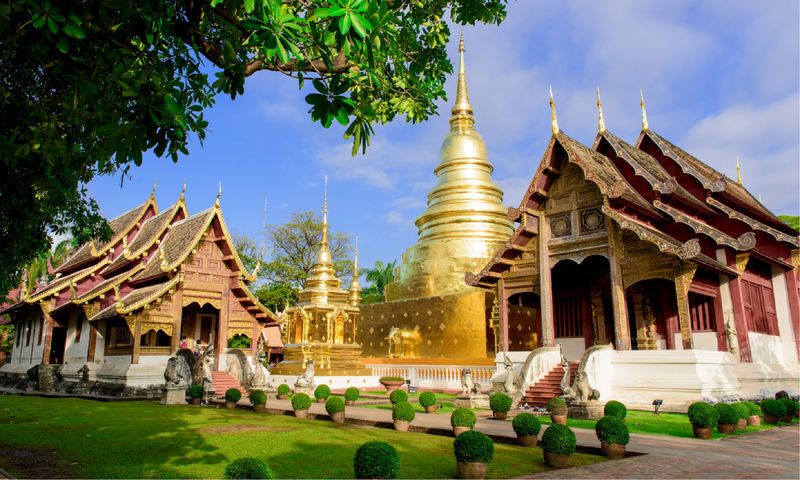 Chiang Mai Old City & Temples Guided Walking Tour - 3 Hrs - Heat, Clothing, and Other Practicalities