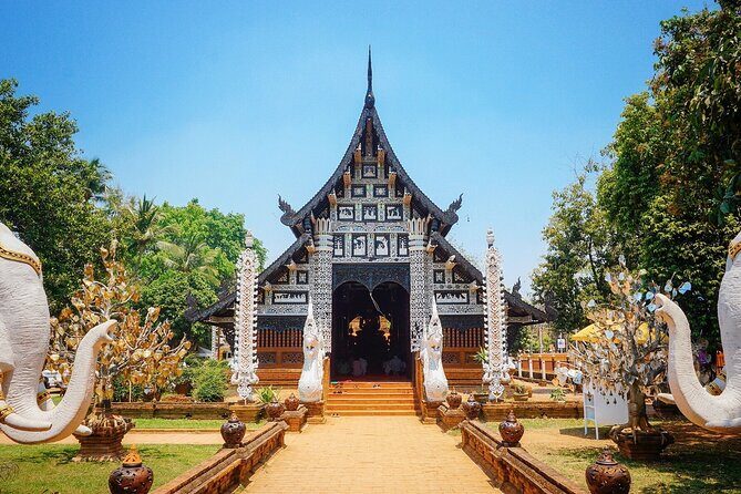 Chiang Mai Old City Walking Tour Temples Gates Lanna Stories - The Itinerary in Detail: What You Can Expect