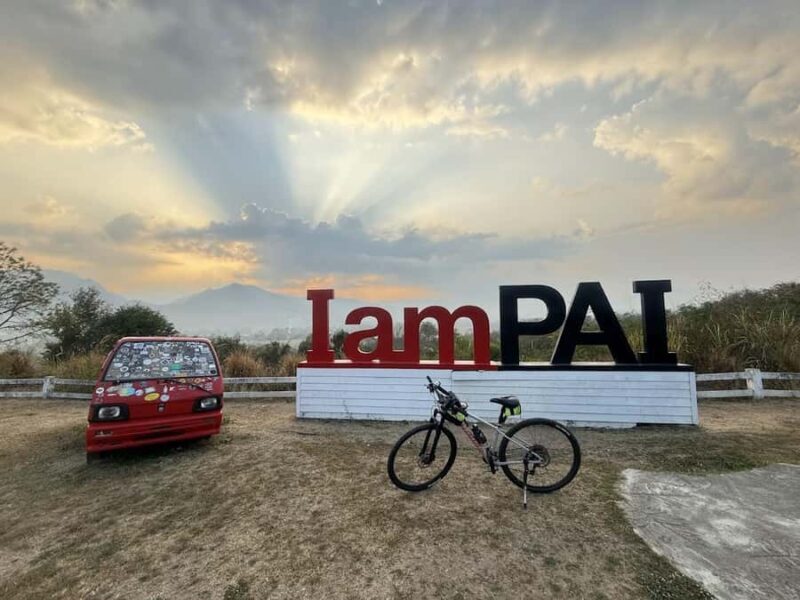 Chiang Mai: Pai Famous Attractions Day Trip with Guide - Exploring the Chiang Mai: Pai Famous Attractions Day Trip with Guide