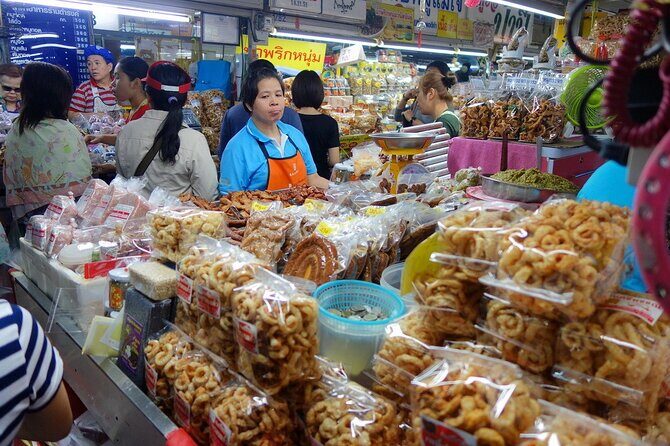 Chiang Mai Private City Tour - Wat Phra Singh: Chiang Mai’s Spiritual Icon