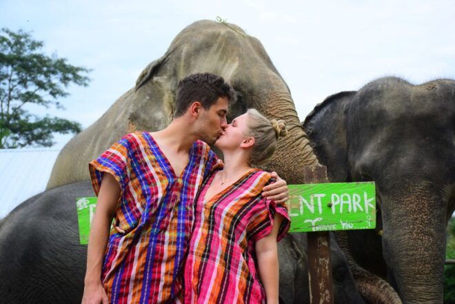 Chiang Mai: Private Elephant Care Experience for Couples - Full Description