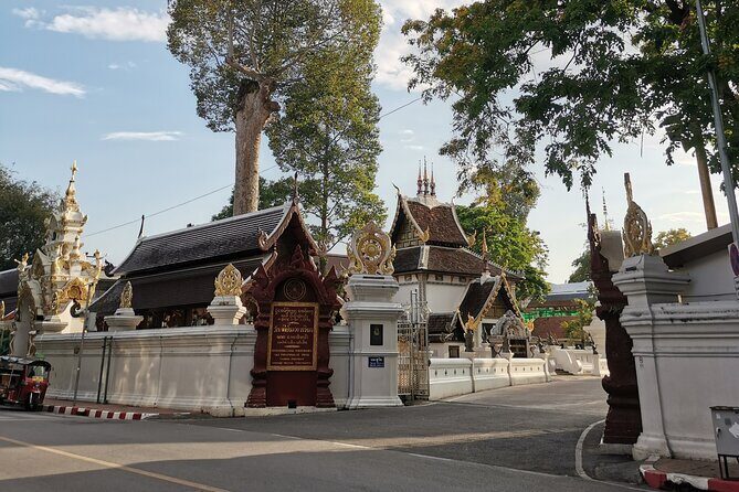 Chiang Mai Private Tuk Tuk Tour Half Day Old City Adventure - The Value of the Tour