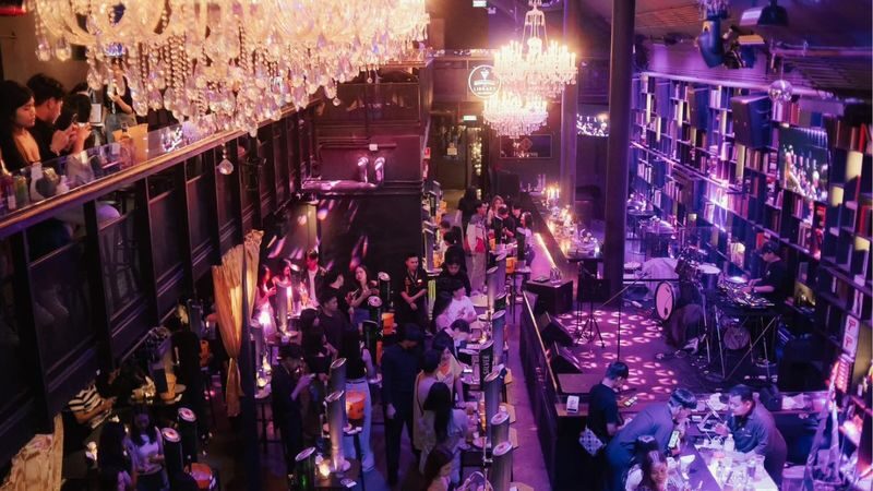 Chiang Mai: Pub Crawl - From Nimman to Zoe in Yellow
