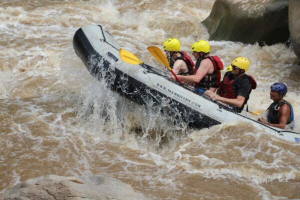 Chiang Mai Rafting in Mae Taeng River With Thai Buffet - Duration and Starting Times