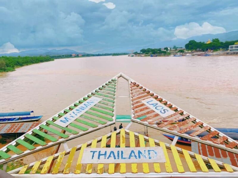 Chiang Mai: Red Temple Golden Triangle Boat Trip Free Lunch - Good To Know