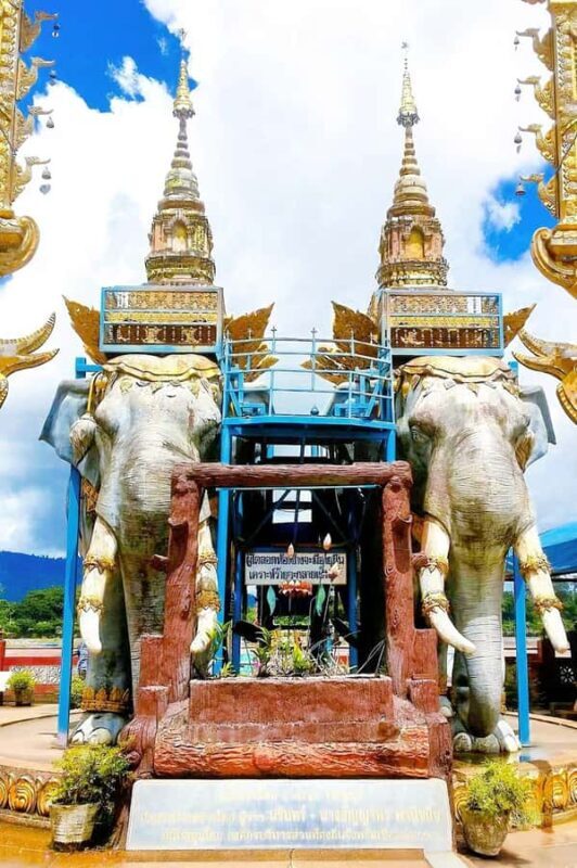 Chiang Mai: Red Temple Golden Triangle Boat Trip Free Lunch - Final Words