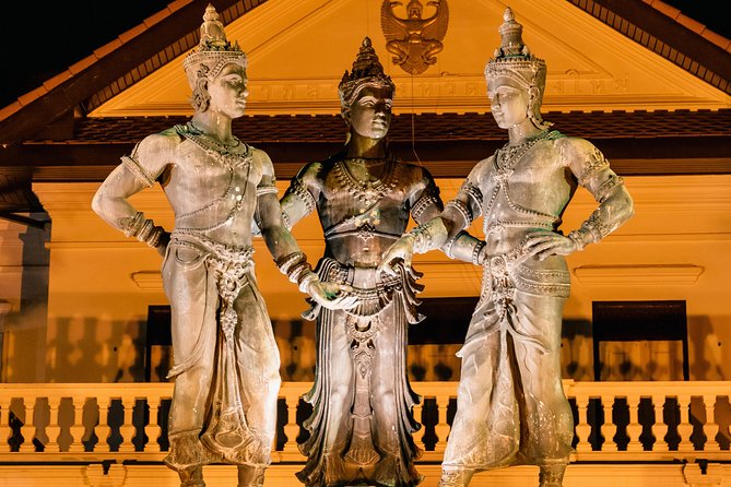 Chiang Mai Small Group Tuk Tuk Experience Under the Moonlight - Common Questions