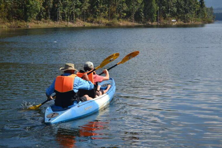 Chiang Mai: Sticky Waterfall, Lake Kayak and Cycling Tour - Lunch at Floating Restaurant