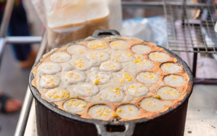 Chiang Mai: Street Eats Evening Group Food Tour - Cancellation Policy