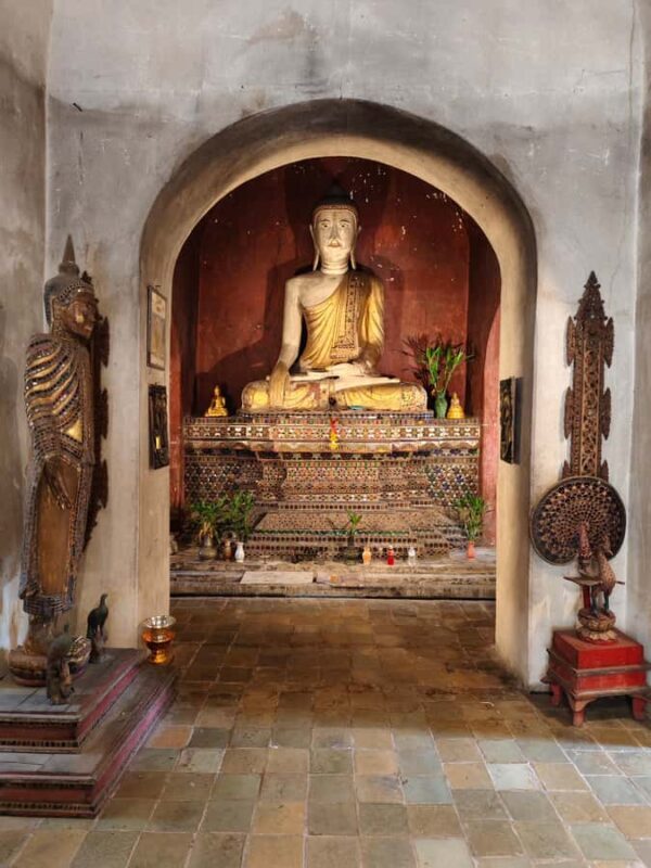 Chiang Mai: Temple Walking Tour with Ex-Monk & Meditation - Good To Know