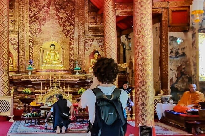 Chiang Mai Temples & Old City Hidden Gems Small Group Tour 2 Hrs - A Closer Look at the Tour Experience