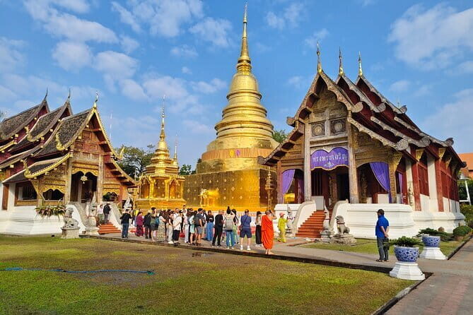 Chiang Mai Temples Visit Walking Tour with Ex-Monk Guide Part 1 - Introduction