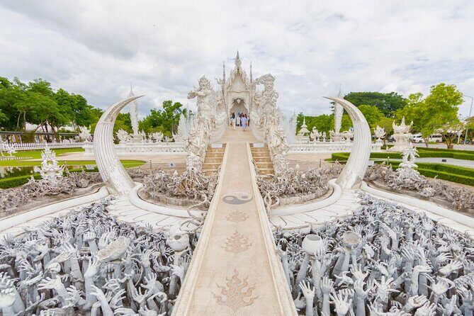 Chiang Mai to Chiang Rai: White Temple, Blue Temple, Lalitta Cafe - FAQ