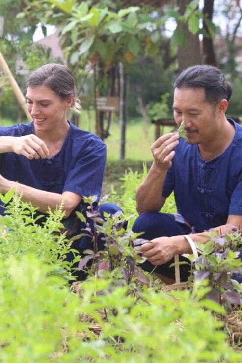 Chiang Mai: Traditional Northern Farm Cooking Class - Culinary Experience