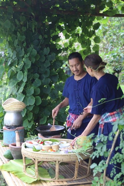 Chiang Mai: Traditional Northern Farm Cooking Class - Cooking Class Highlights