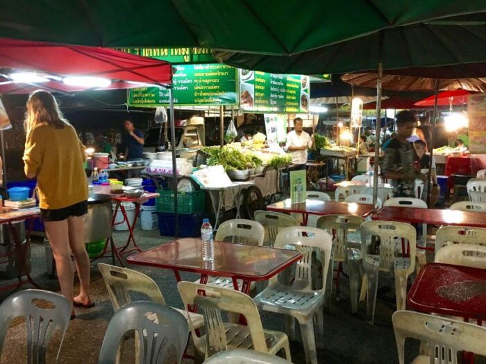 Chiang Mai: Tuk-Tuk Evening Tour With Temples & Street Foods - Frequently Asked Questions