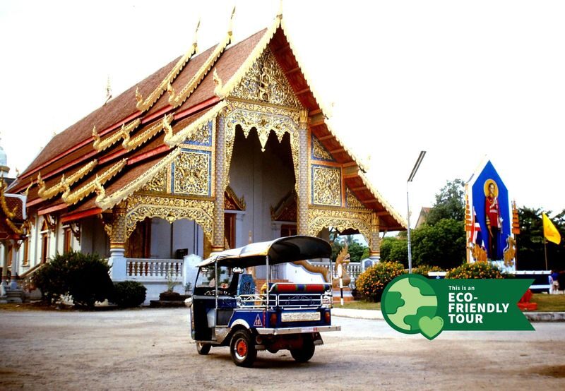 Chiang Mai Tuk Tuk Tour - Half Day - A four-hour route through central Chiang Mai