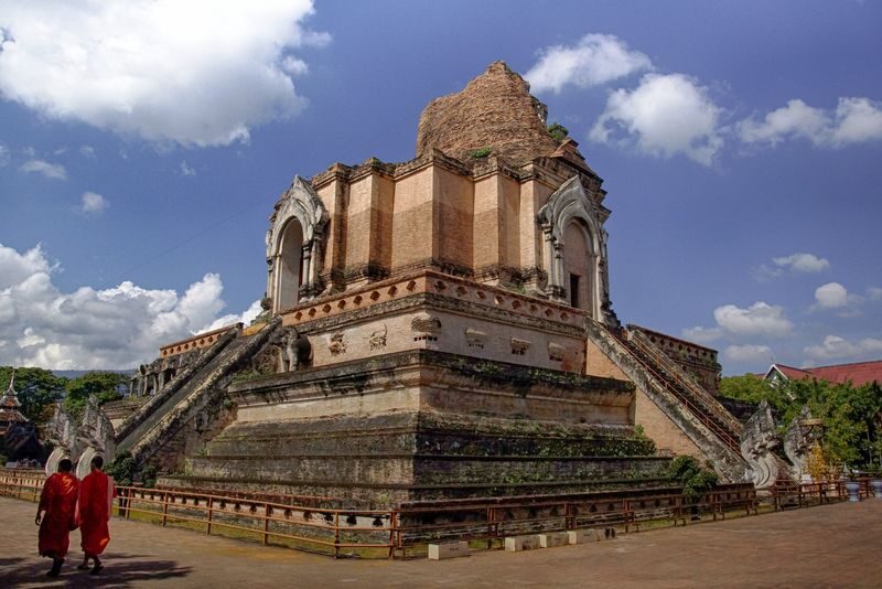 Chiang Mai Tuk Tuk Tour - Half Day - Wat Chedi Luang and the Emerald Buddha connection