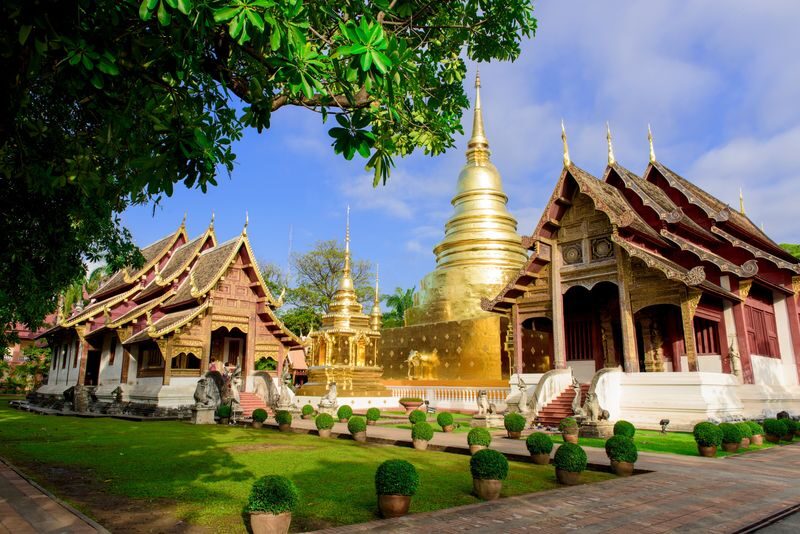 Chiang Mai Tuk Tuk Tour - Half Day - Wat Phra Singh’s designs and gardens