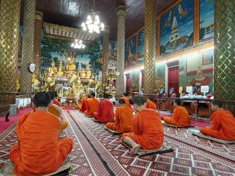 Chiang Mai: Wat Chai Sri Phoom Evening Chanting & Meditation - Good To Know