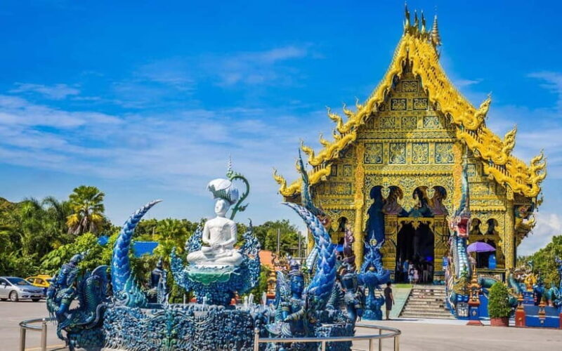 Chiang Mai : White and Blue Temples and Lalita Cafe - Good To Know