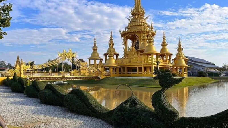 Chiang Mai : White and Blue Temples and Lalita Cafe - A Closer Look at the Itinerary