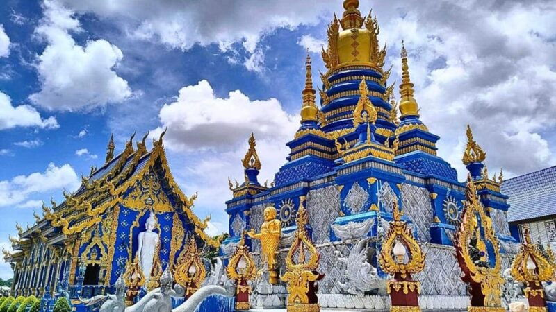 Chiang Mai : White and Blue Temples and Lalita Cafe - Itinerary Highlights