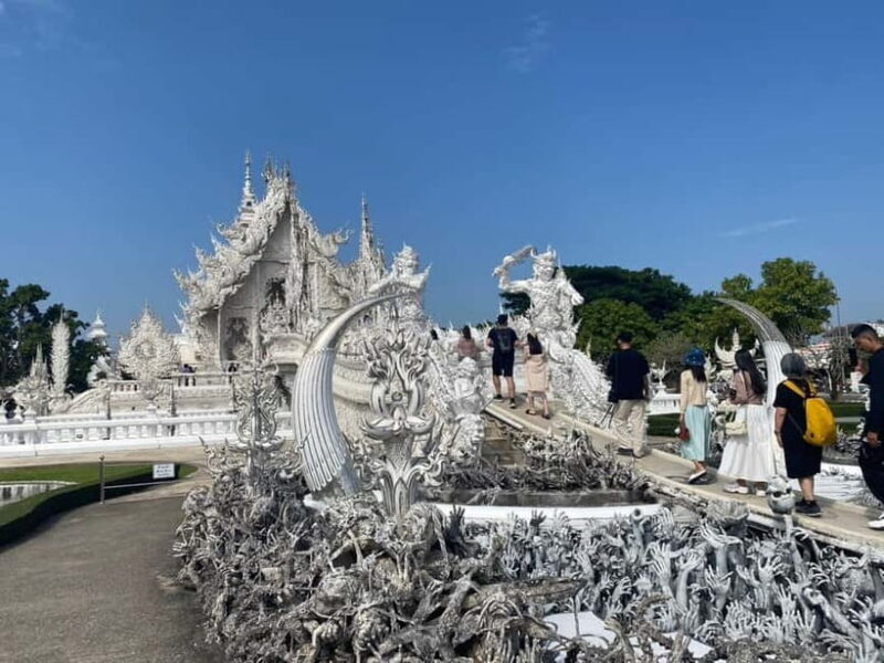 Chiang Rai: 3 Temples, Long Neck Village & Lalitta Café - The Sum Up