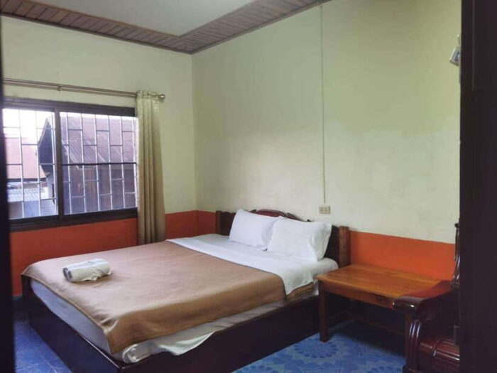 Chiang Rai: 3days 2nights Trip Slow Boat to Luang Prabang - Exploring Luang Prabang