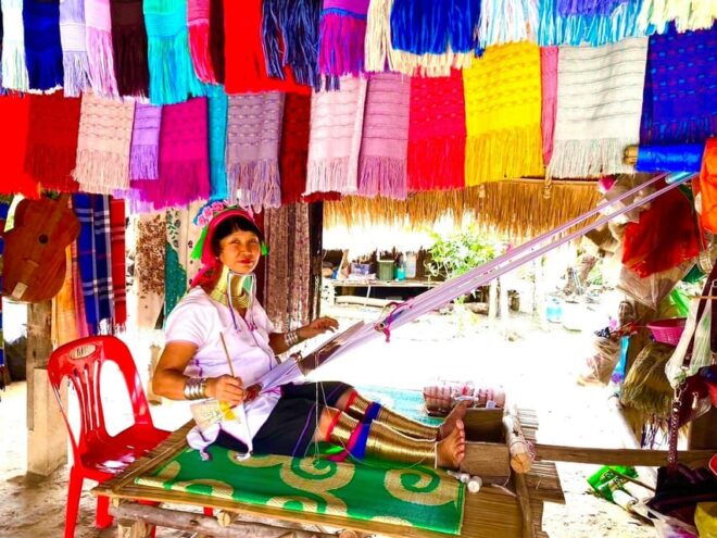 Chiang Rai: Discover 7 Must-See Spots & Lunch Included - Long Neck Karen Village