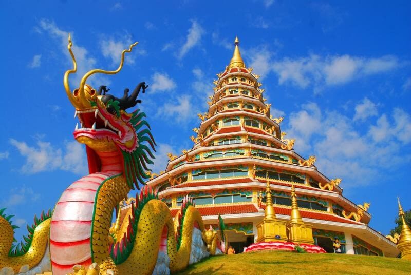 Chiang Rai Full-Day Temples & Hot Spring Experience - Three temple styles, one long day