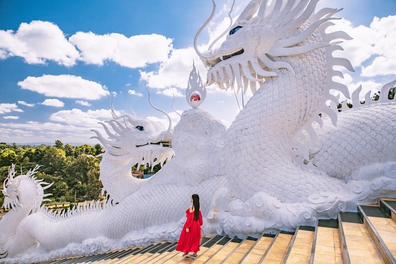 Chiang Rai Full-Day Temples & Hot Spring Experience - The drive, the van, and the group size
