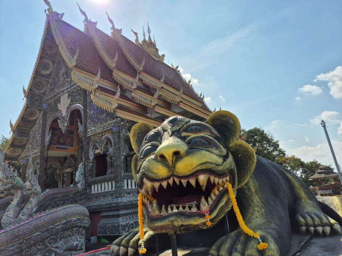 Chiang Rai : Half-Day Temple Tour in Chiang Rai (8 Am -1 Pm) - Frequently Asked Questions