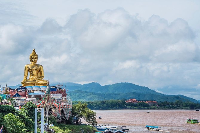 Chiang Rai One Day: Hot Spring,White Temple, Golden Triangle, Yao&Akha Hilltribe - Exploring the White Temple