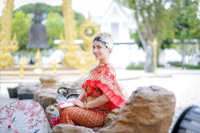 Chiang Rai Photos of traditional Thai costumes White Temple - FAQs