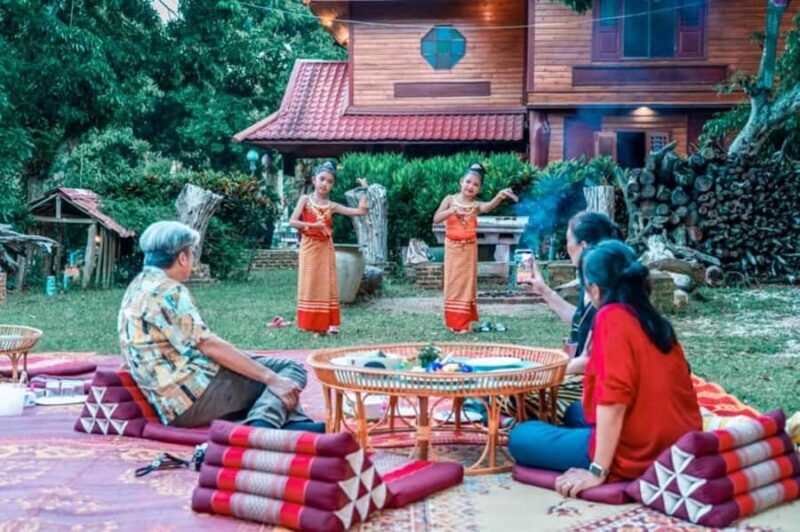 Chiang Rai: Private Customized Tour4 Places of Your Choice - FAQs