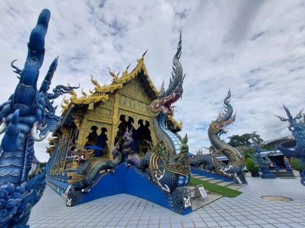 Chiang Rai: Temple Treasures & Popular Sightseeings (Buffet) - Tips for Travelers