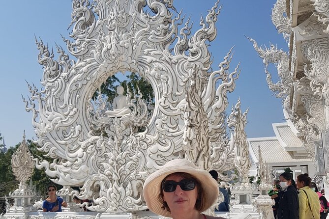 Chiang Rai Temples Private Tour From Chiang Mai With Lunch - Famous Temples in Chiang Rai