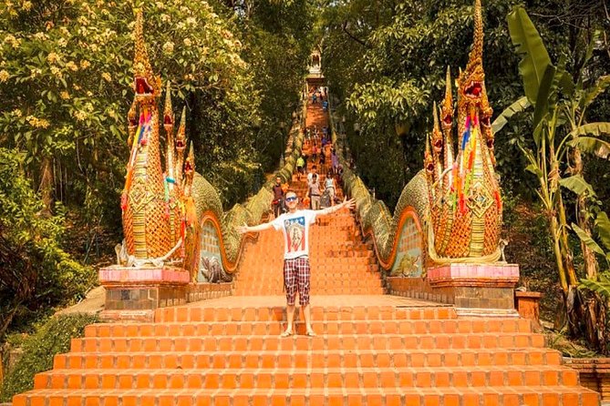Chiang Rai Temples Private Tour From Chiang Mai With Lunch - Hassle-Free Admission and Transfers