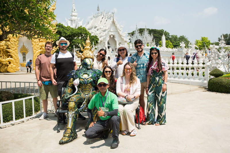 Chiang Rai Temples Tour: White Temple, Blue Temple & Red Temple - Guides can add meaning, but the experience varies