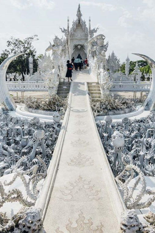 Chiang Rai Tour: White & Blue & Big Buddha (Red)Temples - Getting to the Tour