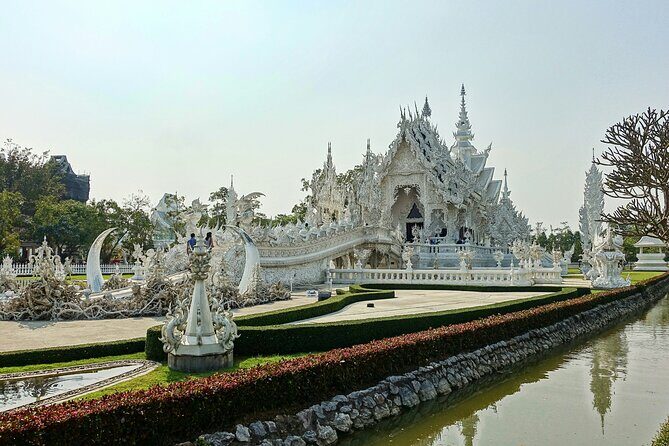 Chiang Rai Tour White Temple Golden Triangle Boat Ride to Laos - Exploring Chiang Rai: An Honest Review of the White Temple and Golden Triangle Tour
