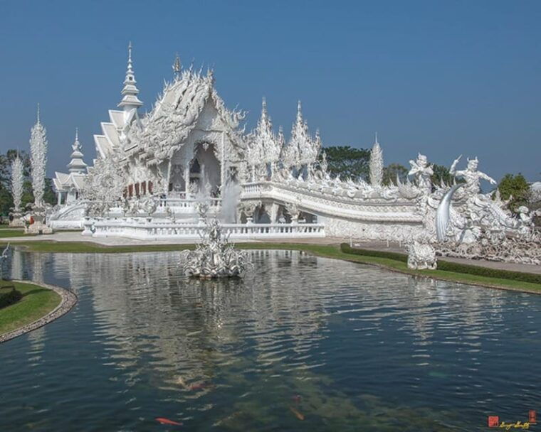 Chiang Rai: White, Blue, Red Temples, Long Neck Tour - Marveling at the White Temple (Wat Rong Khun)