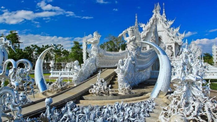 Chiang Rai: White, Blue, Red Temples, Long Neck Tour - Admiring the Blue Temple (Wat Rong Suea Ten)