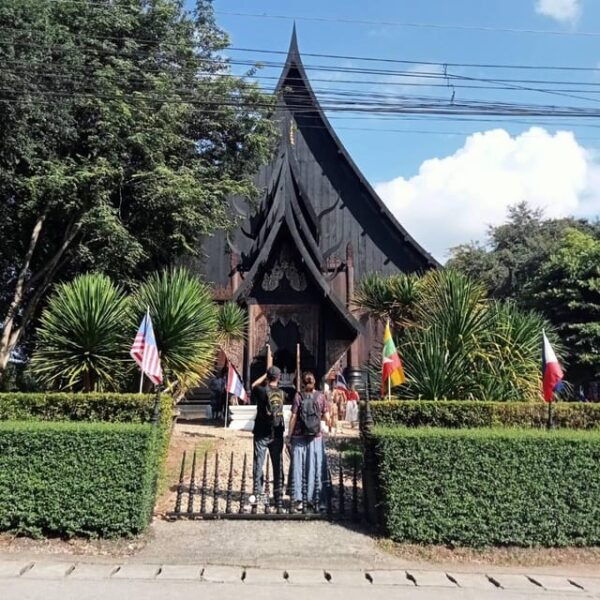 Chiang Rai White & Blue Temple, Black Museum, Lalitta Cafe - Booking and Contact Information