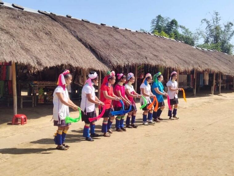 Chiang Rai:Guided Highlights Full-Day Tour-FREE LUNCH BUFFET - Cultural Experiences and Activities
