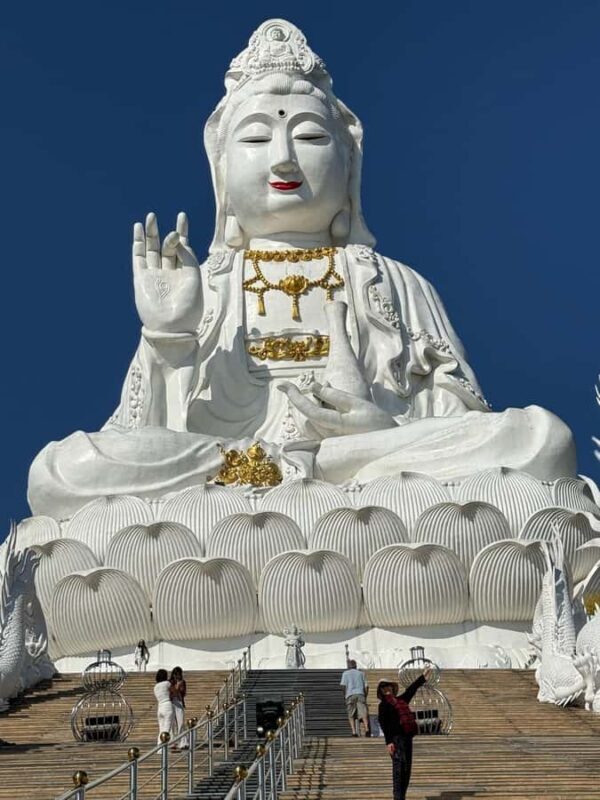 Chiang Rai's Premier Half Day: Icons, Café & Springs - Detailed Breakdown of the Experience