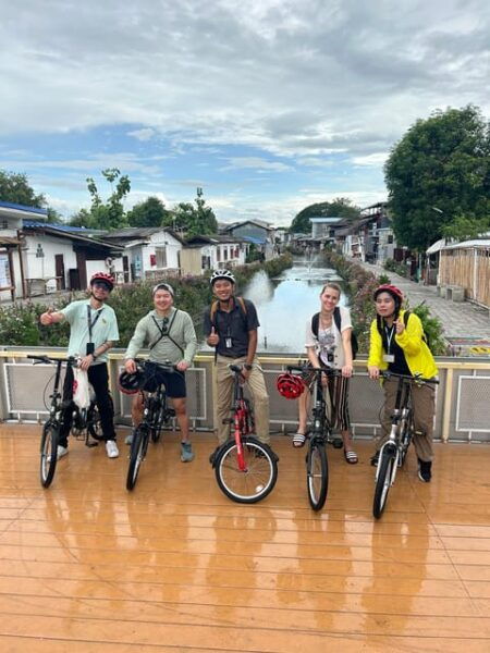 Chiangmai: Historical and Cultural Exploration Bike Tour - Safety and Prohibited Items