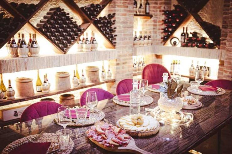Chianti Lunch With Wine Tasting at Poggio Ai Laghi Winery - Pricing and Booking