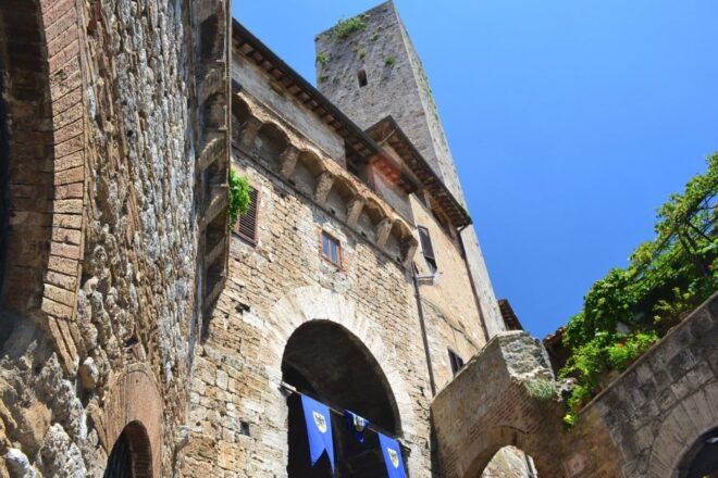 Chianti & San Gimignano Full-Day Tuscan Wine Tour - Experience
